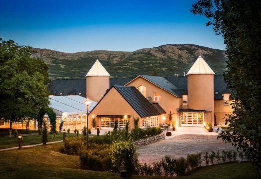 Hotel La Posada De Alameda - Housity