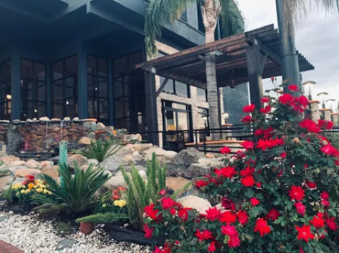 貝克斯菲爾德麗怡酒店