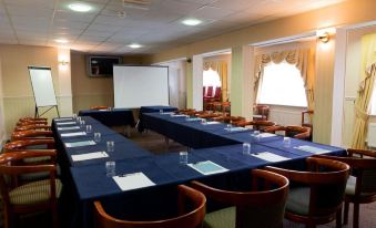 King Charles Hotel
