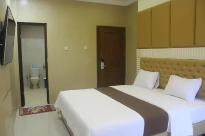 HOTEL CYKA RAYA Hotel berhampiran Pantai Nglambor