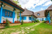 5 Chirpici - Small Traditional Resort Hôtels à proximité de : Muzeul Casa Satului Dunavățu de Sus