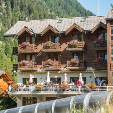 Hotel Europe Отели в г. Зеналь