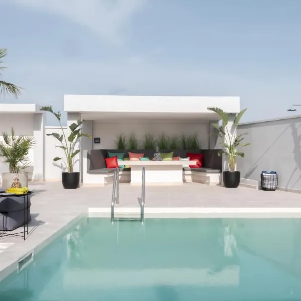 Modern Luxury Penthouse - Housity