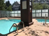 Tyndall Stone Lodge by Whiski Jack