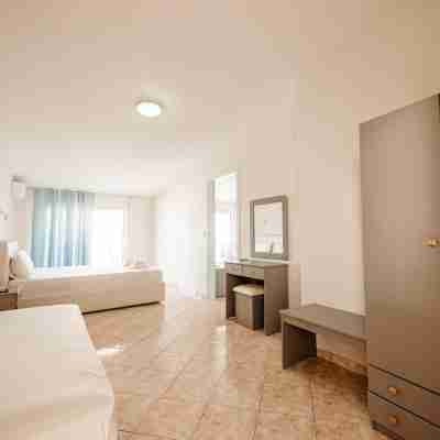 Hotel Marialena Rooms