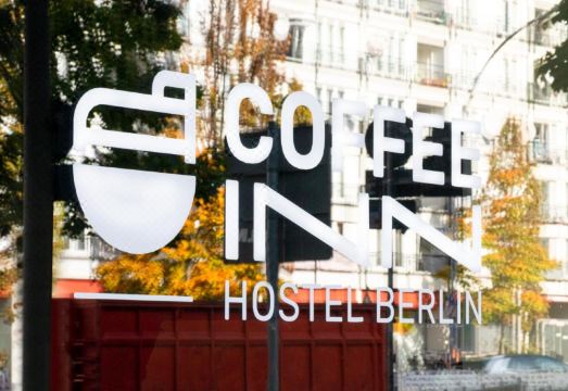 4. 커피 인 호스텔..