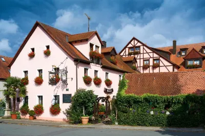 Landhotel Und Gasthaus Polster Hotels near Paul Gossen Straße