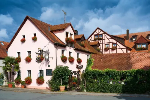 Landhotel Und Gasthaus Polster Hotels in Großenseebach