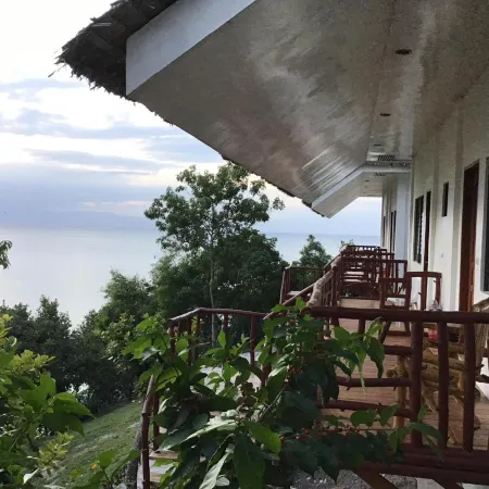 Cuestas Beach Resort and Restaurant