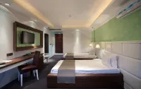 Garni Hotel Crystal Hotel di 