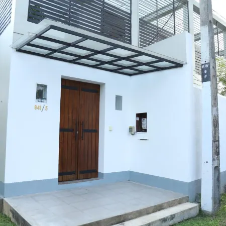 Jays Guest Diyatha Waterfront