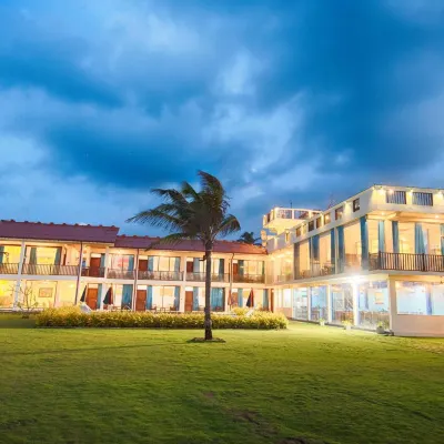 Calypso Sunset Beach Hotel Hotels near Sri Sudarshanaramaya/ Ihala Walahapitiya/ Nattandiya.