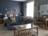 Balmoral Arms Hotels in Ballater