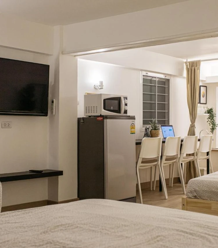 รูปภาพของB2 Large + Comfort full kitchen near MRT Bangson