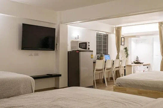 รูปภาพของB2 Large + Comfort full kitchen near MRT Bangson