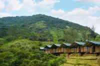 Wild Glamping Knuckles - Thema Collection Hotels in Medadumbara