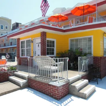 Sea Chest Motel