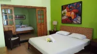 Beau Vallon Bungalows Hotels in Glacis
