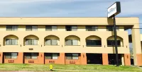 Baymont by Wyndham Ontario Hotels in Upland