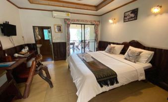 Saiyok River House