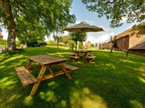 Dovestays Hotels in Newark