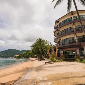 Koh Tao Regal Resort Hotels near Sairee Beach