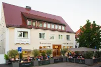 Illertisser Hof فنادق في Vohringen