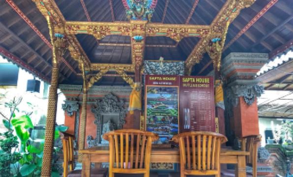 Sapta House - Housity