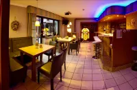 Almehof Thöne Hotels in Buren