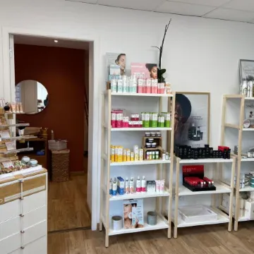 Logis Hôtel Restaurant Spa le Tosny