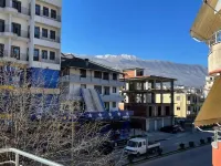 ボラホテル ジロカストラのホテル