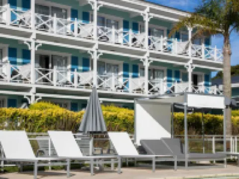 Howard Johnson by Wyndham Carilo Convention Center Hotels in Cariló