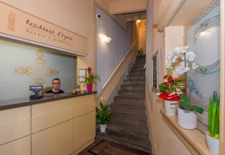 Residenza d'Epoca Relais I Miracoli Отели рядом с достопримечательностью «Пизанская Башня»