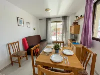 Apartamentos Olimpo 3000 貝尼卡洛住宿飯店