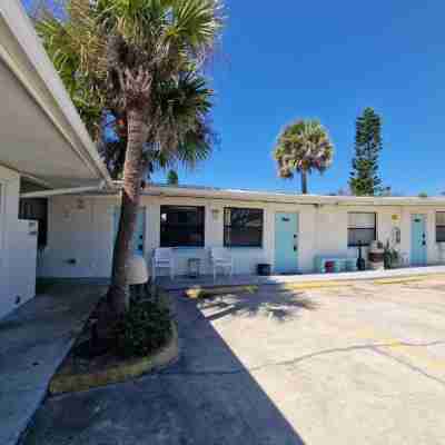 Coral Motel Others