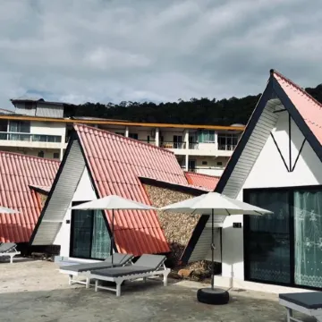 Koh Chang Resort Отели рядом с достопримечательностью «Pearl Beach»