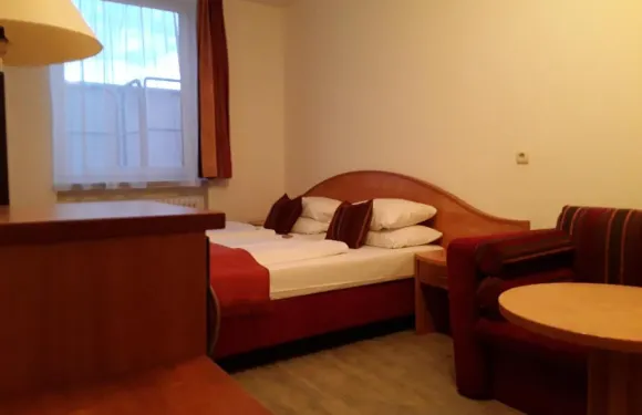 法蘭克瑞士運動酒店 - 青年旅舍