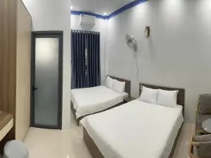 Khách sạn Hoàng Gia 2