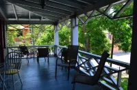 Old Powder House Inn