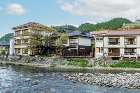 奥津温泉 池田屋河鹿園