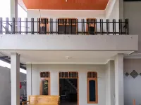Home Stay Kembar Syariah RedPartner Hotel a Binjai