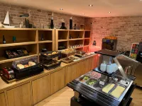Rivers Hotel - breakfast