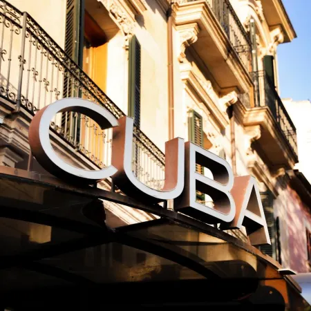 Hotel Hostal Cuba Отели рядом с достопримечательностью «Конгресс-центр Пальмы»