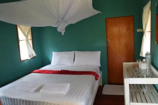 ดีลักซ์บังกะโลไม้ไผ่