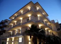 Hotel Riva e Mare Hotels in Rivabella
