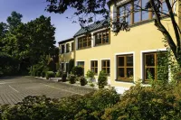 Landhotel Hallnberg Hotels in Walpertskirchen