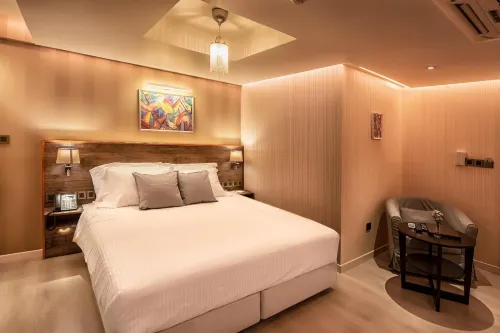 Amina Residency Hotels in Hulhule