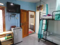 Belitung Backpacker Hotels in Parit