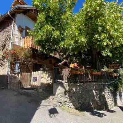 Auberge de la Forêt - Hôtel & Restaurant Hotel Exterior