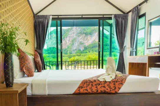 บังกะโลดีลักซ์พร้อมวิวทะเลสาบ